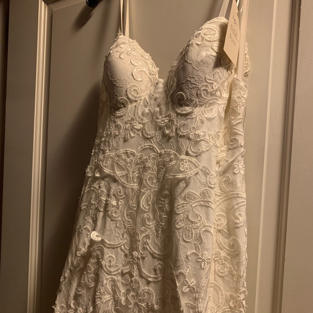 Beautiful Romantic Wedding Gown